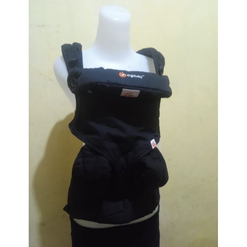 gendongan ergobaby
