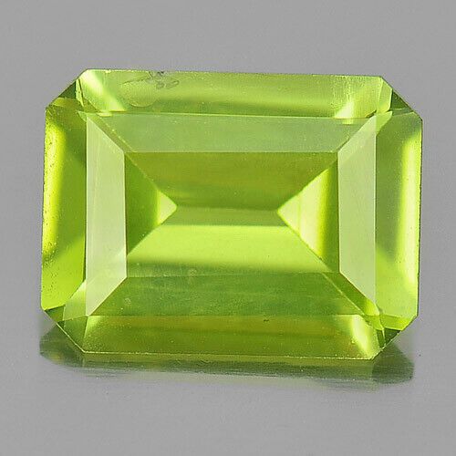 Batu Natural Green Peridot 1.34 Ct. Octagon Shape 8 x 6 Mm