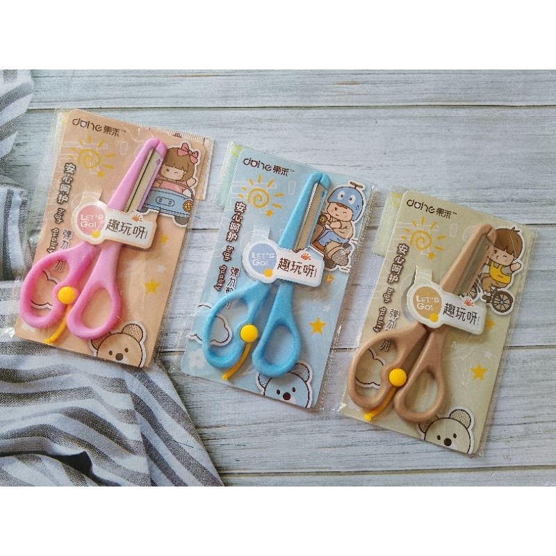 

GUNTING 2802 PLASTIK MOTIF CUTE