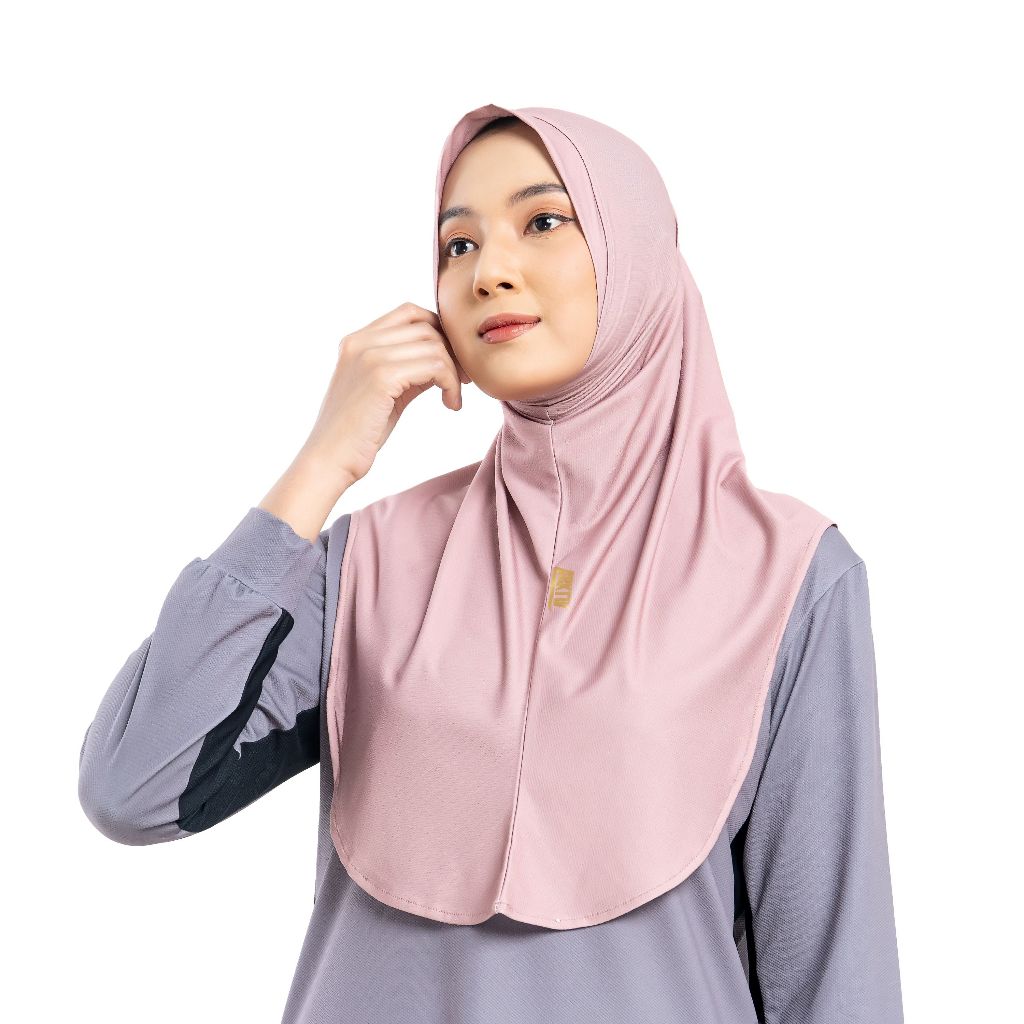 Arktiv Fit Alpha Hijab Brown x Nycta Gina