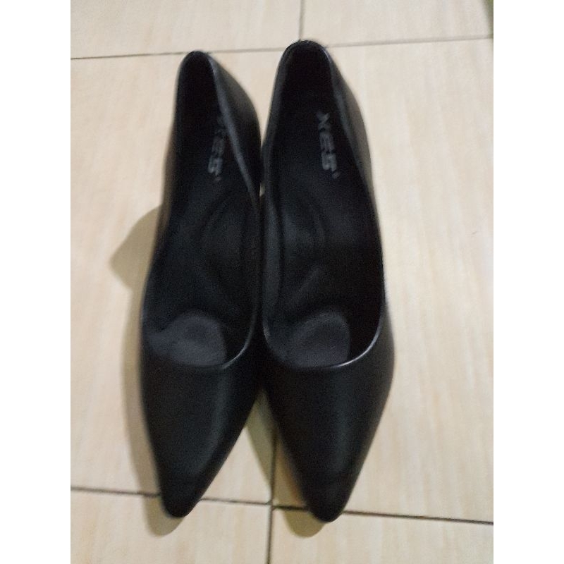 preloved heels Xes black
