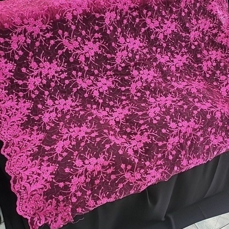 kain tile bunga krisan spangle/payet