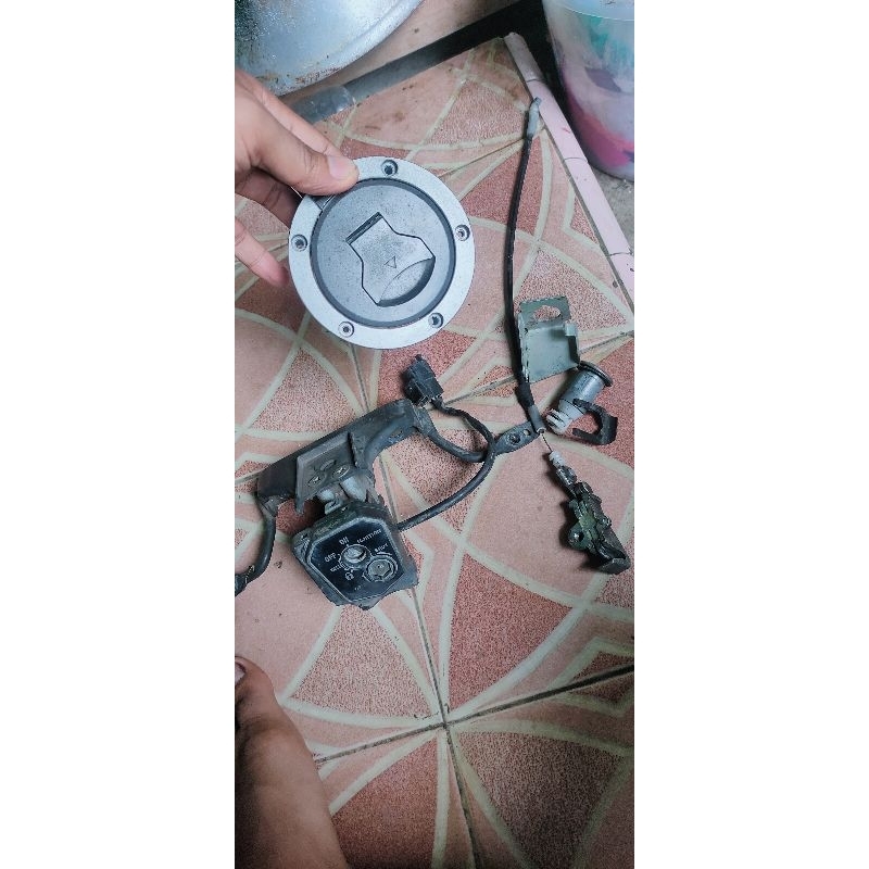 kunci kontak cb 150 r