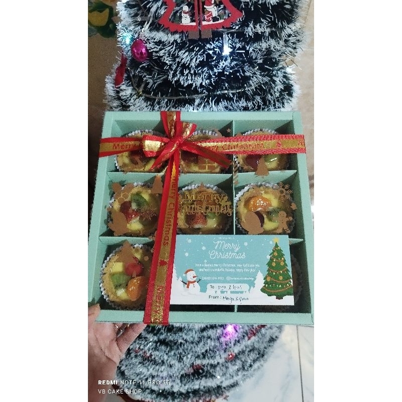 

Tart susu buah isi 9 Hampers Natal Merry Christmas