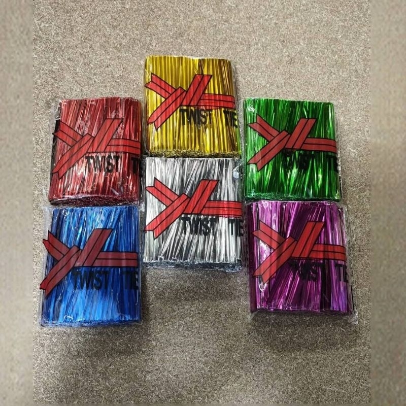 

Twist Tie Kawat Emas Potongan Pengikat Souvenir