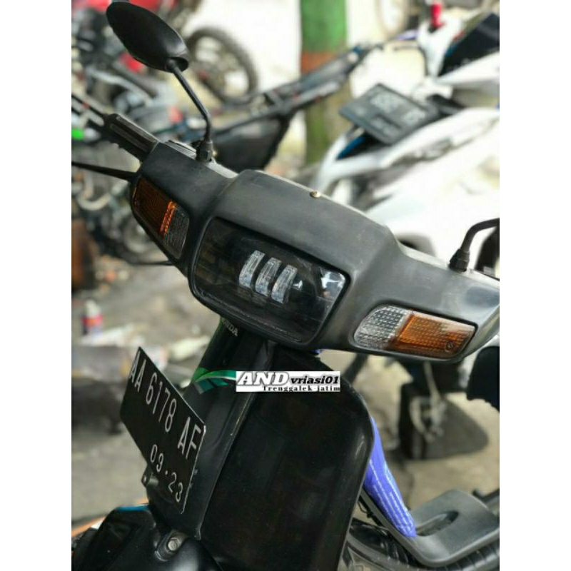 LAMPU DEPAN LED TEMBAK DAYMAKER ASTREA GRAND TERBAIK