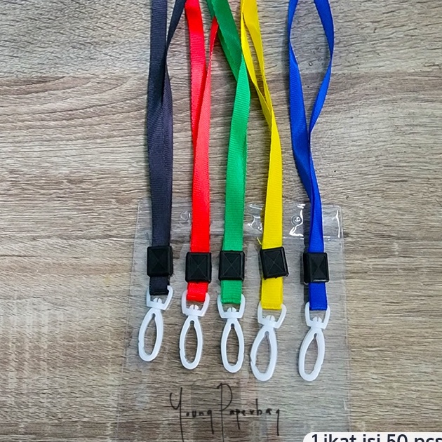 

Bestseller Tali Lanyard ID Card Nametag Nylon 1 cm / Tali Gantung hook plastik polos (50 pcs) ➹→❆❂