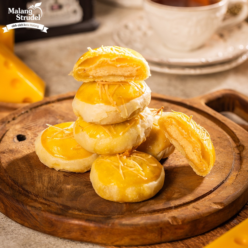 

Pia Kayutangan Cheese