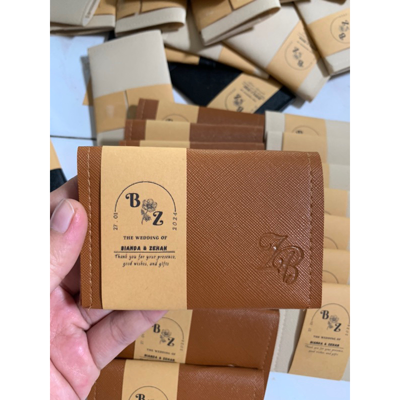 dompet souvenir pernikahan / dompet kartu / card holder souvenir pernikahan aeshtetic