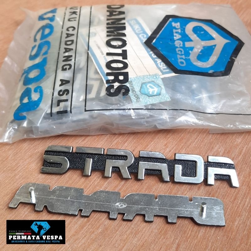 Emblem Vespa Strada P150S Sera P150SE Original Damotor Biru NOS