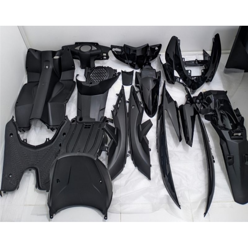 fulset body kasar halus vario 110 karbu lama hitam / komplit set body kasar halus vario 110 lama  ka