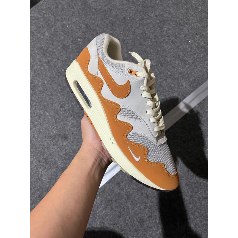 Airmax 1 x Patta Monarch