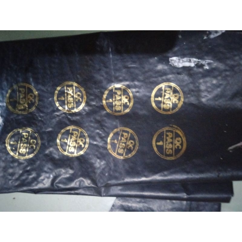 

RK Tinta Stempel Gold/Emas Metalik untuk media plastik,glass,metal dll, kemasan 100 ml