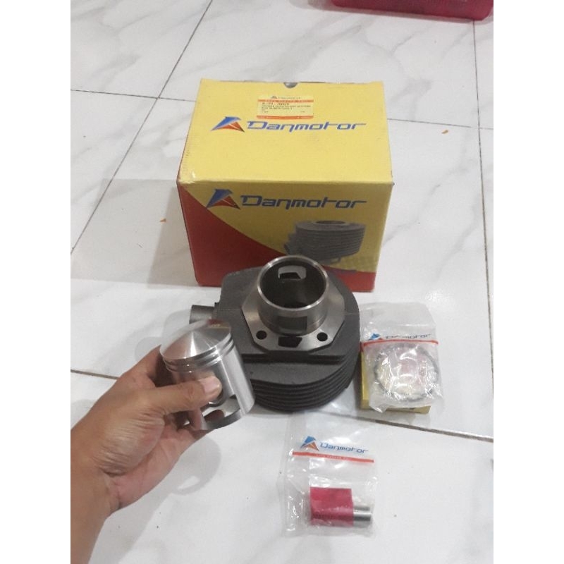 silinder blok boring piston lobang 2 danmotor vespa vbb super ps