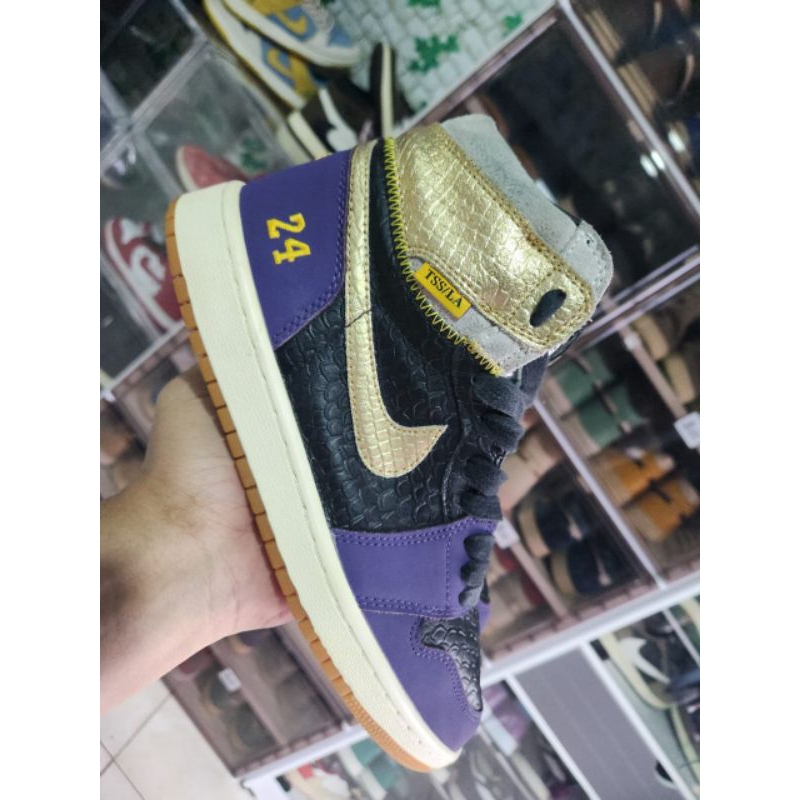 NIKE AJ 1 HIGH SNAKESKIN COLLAB COBE BRYANT SIZE 40,5
