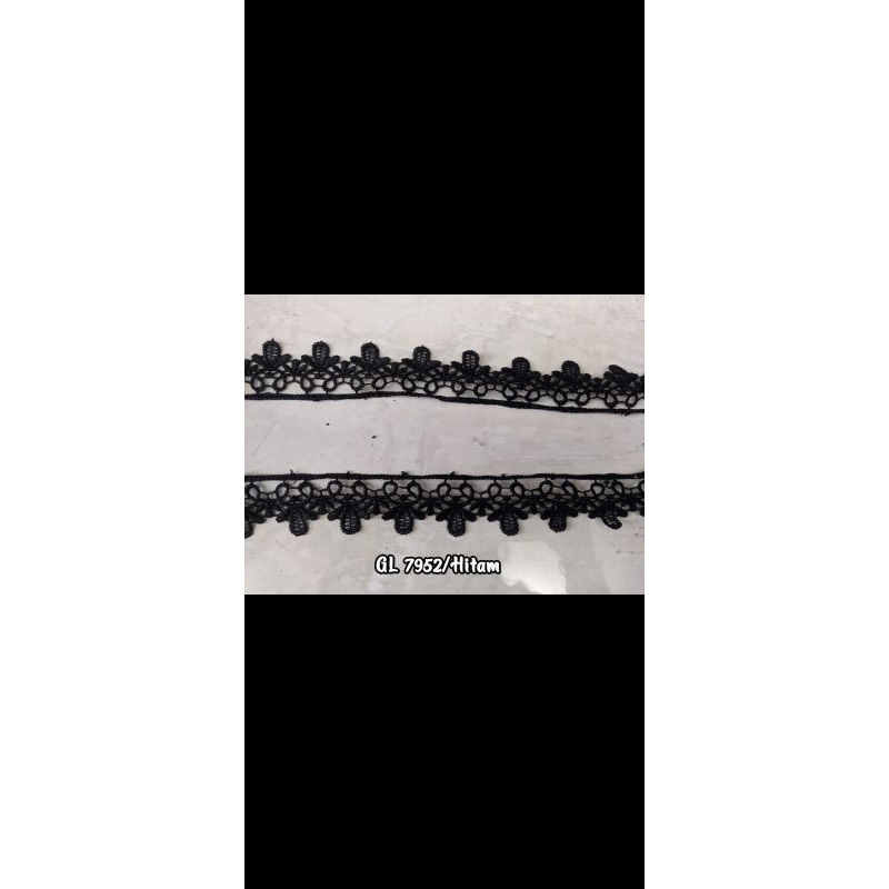 charisma renda guiper hitam -ukuran 3cm