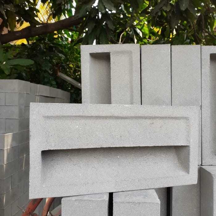 jalusi lubang angin ukuran 15x30x9