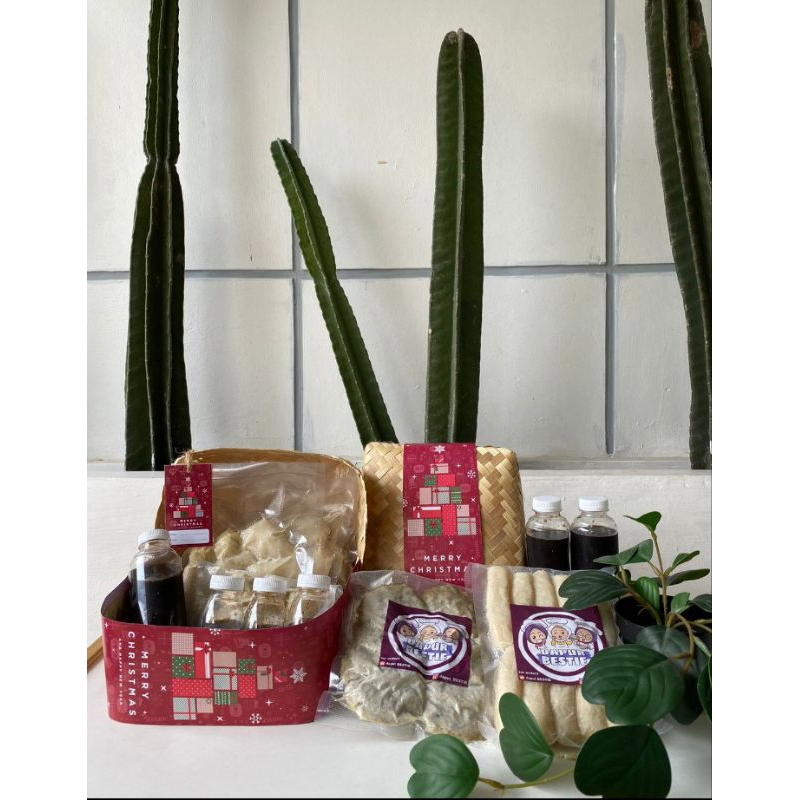 

HAMPERS PEMPEK EDISI NATAL (PAKET LENGKAP)