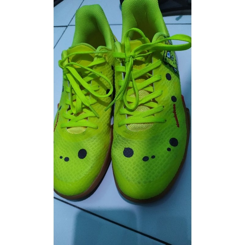 sepatu second, basket kobe x sponsbob size 44