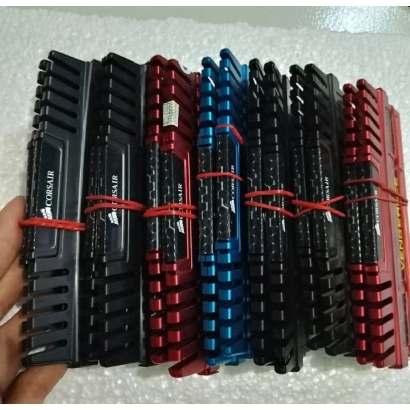Ram 16GB ddr3 corsair & TEAM ELIT Khusus render dan Gaming mantap