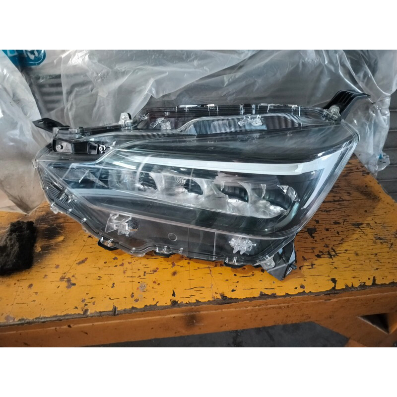 headlamp lampu depan agya/ayla 2023