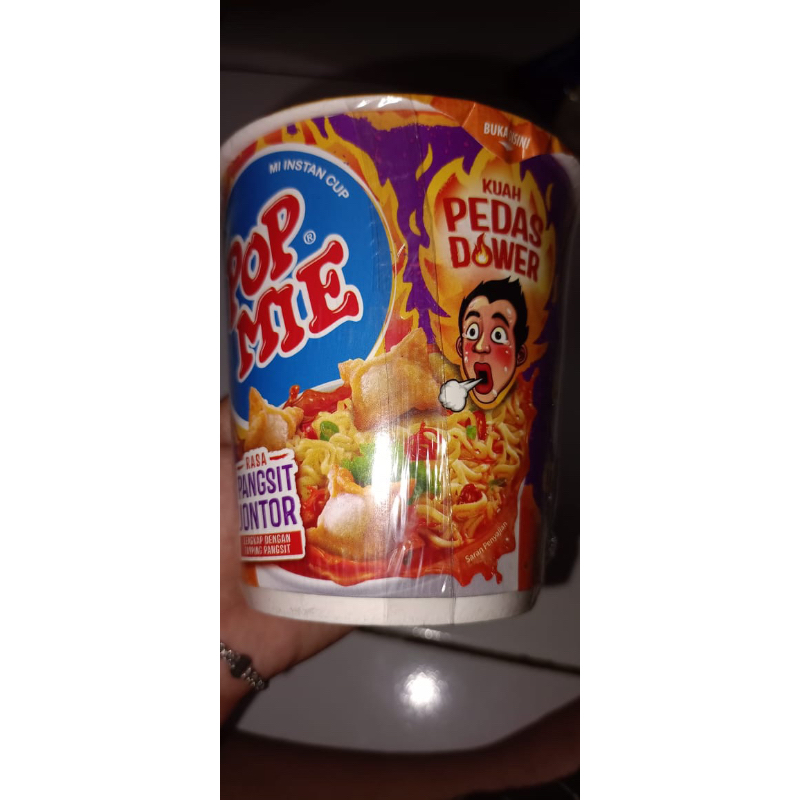 

Pop mie kuah rasa pangsit jontor