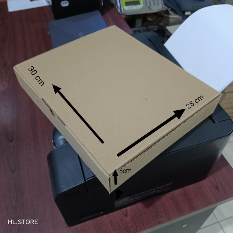 

box baju warna coklat ukuran 30×25×5 Hl muslim