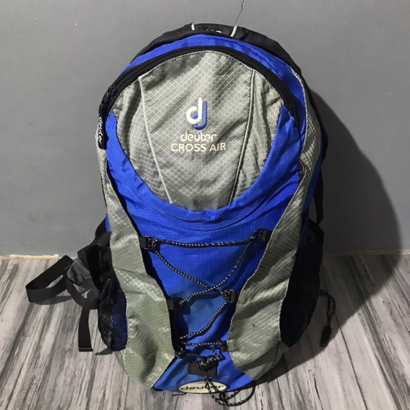 backpack deuter