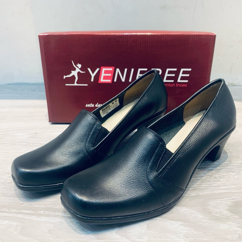 Sepatu Pantofel Wanita / Sepatu Kantor YENIFREE - BM-017