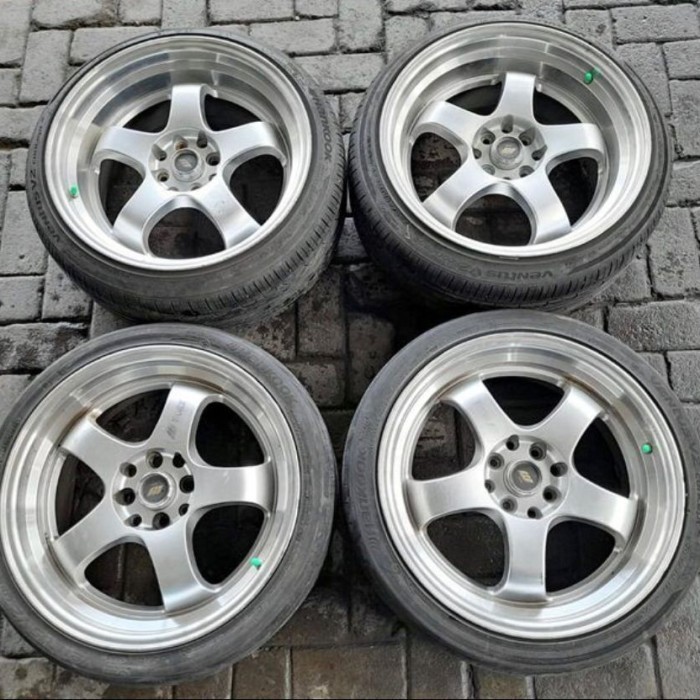 Velg Mobil Bekas Baut 4 WORK MEISTER R17X7,5-9 H8X100-114 +BAN