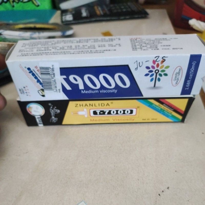 

lem LCD 50 ML hitam putih