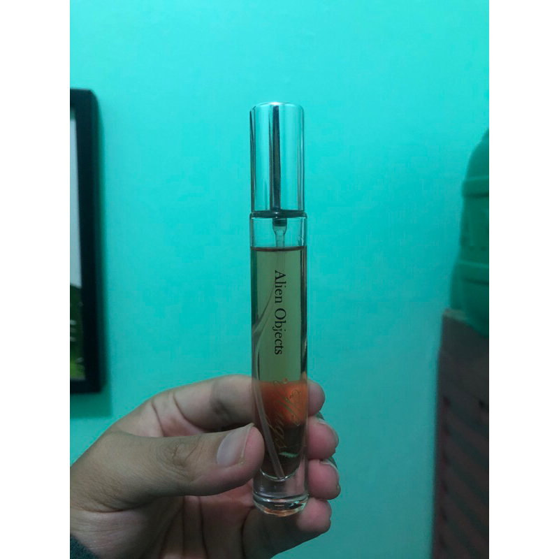 Preloved Alien Objects HUGS Travel Size