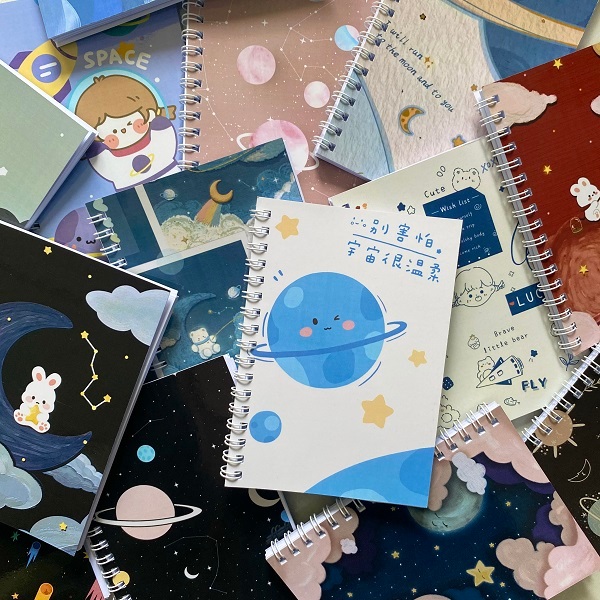

NOTEBOOK NOTES BOOK KECIL A6 OUTERSPACE JURNAL JOURNAL BUKU CATATAN BUKU TULIS DIARY AGENDA PLANNER SPIRAL AESTHETIC