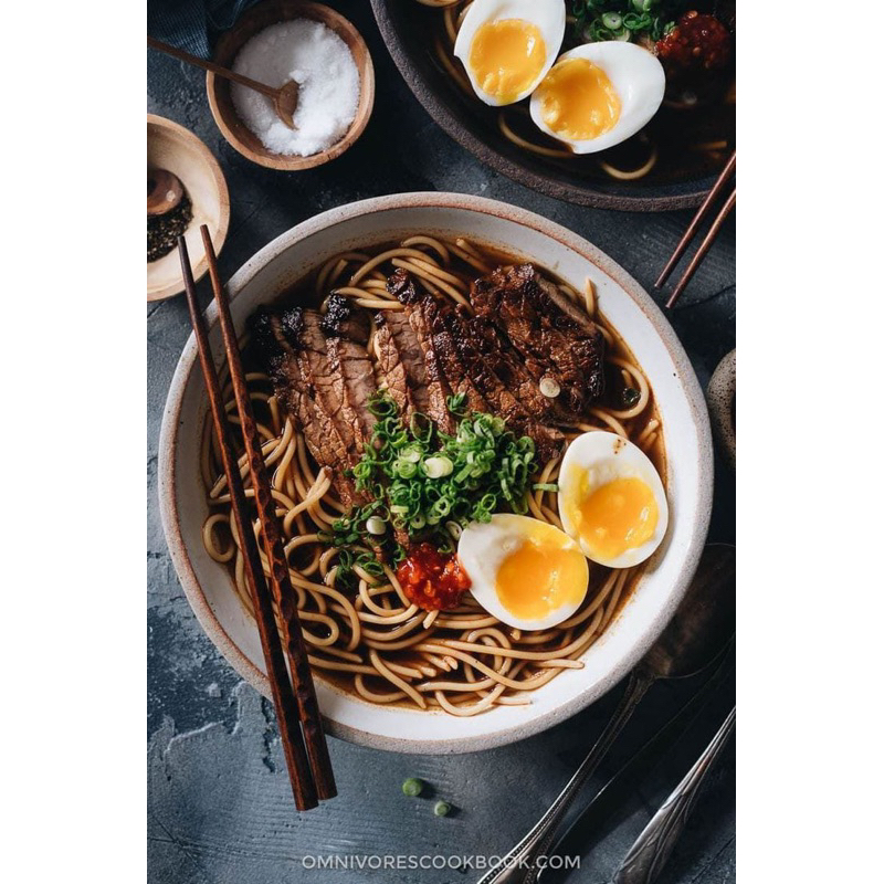 

Yaka Mein - Mie Pedas Khas Nusantara