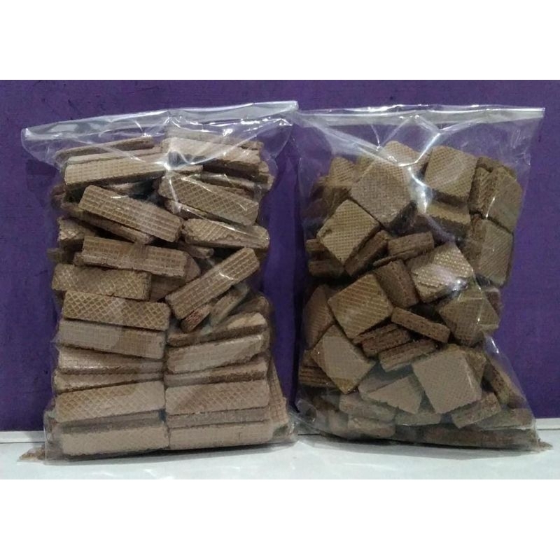 

wafer tango kemasan rasa coklat dan tiramisu 400gr