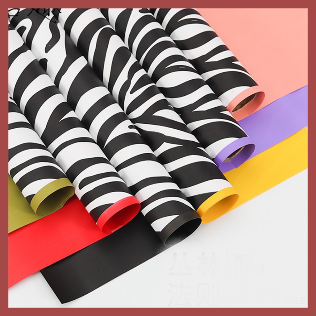 

Flower Wrapping Paper Kertas Bucket Bunga Motif Zebra kb6101