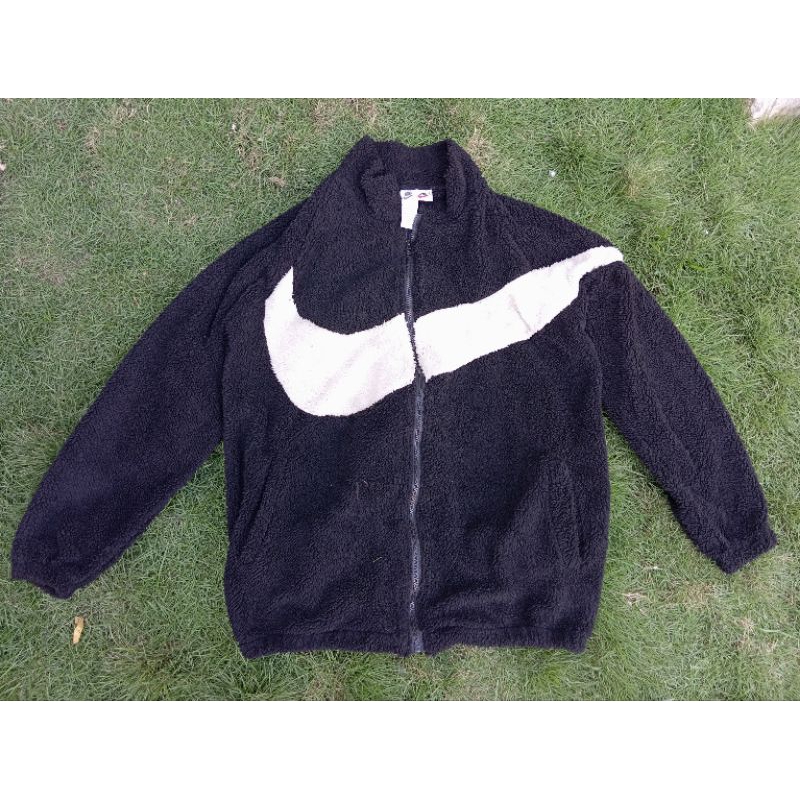 NIKE SHERPA BIG SWOOSH