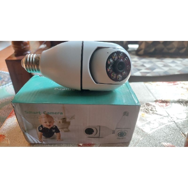 CCTV model fitting lampu