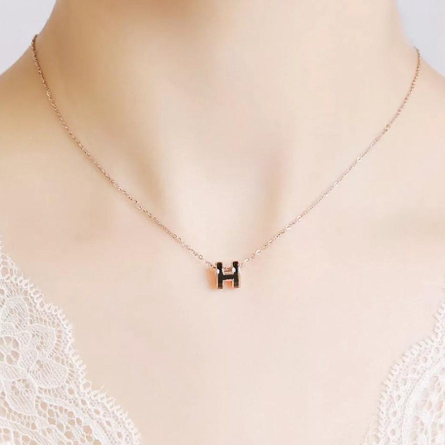SJBR8950 Terbaru Kalung Titanium Huruf Latin Anti Luntur Layak Emas Asli Inisial A-Z / Kalung Motif 