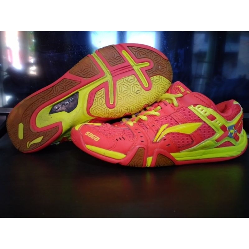 sepatu badminton second original lining saga size43