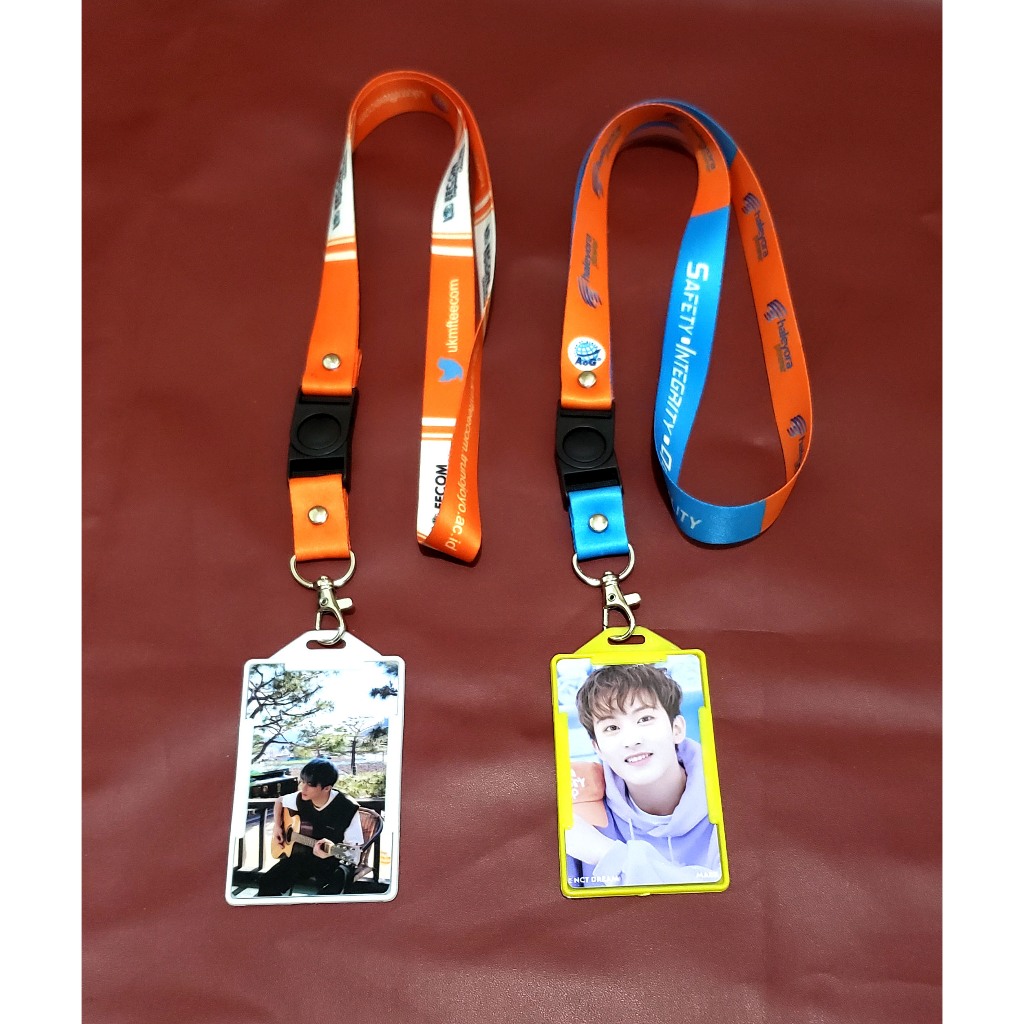 

Tali lanyard id card lebar 2cm custome satu set /cetak lanyard custome,id card custome sepaket