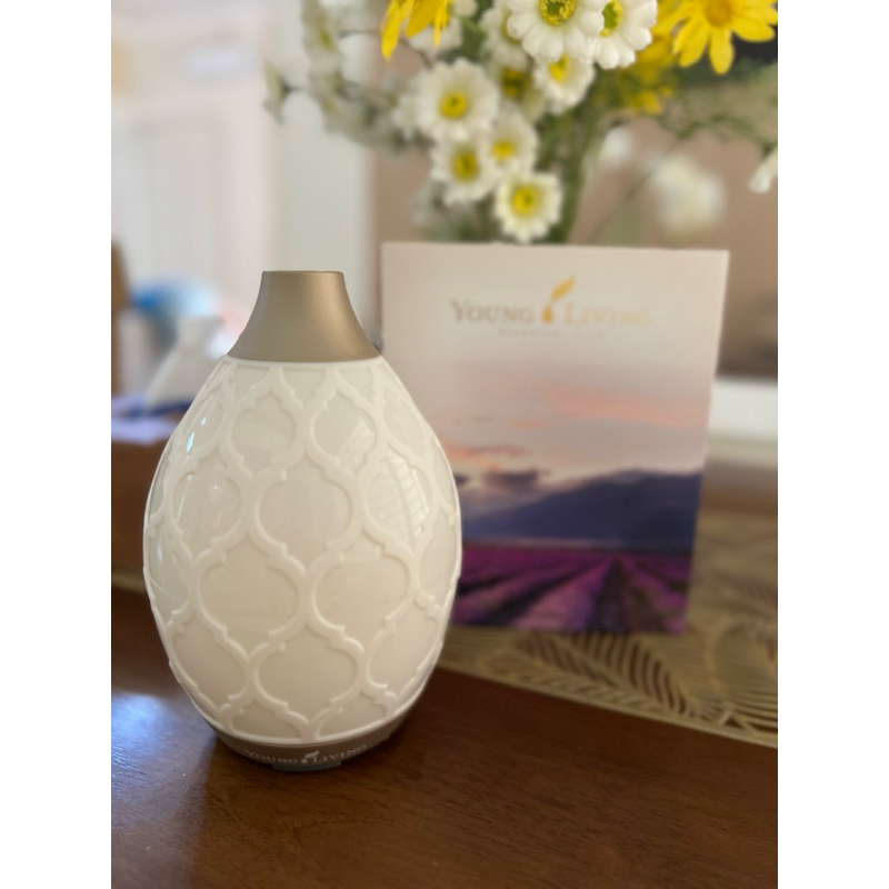 SECOND MURAH young living diffuser + sisa essential oil.