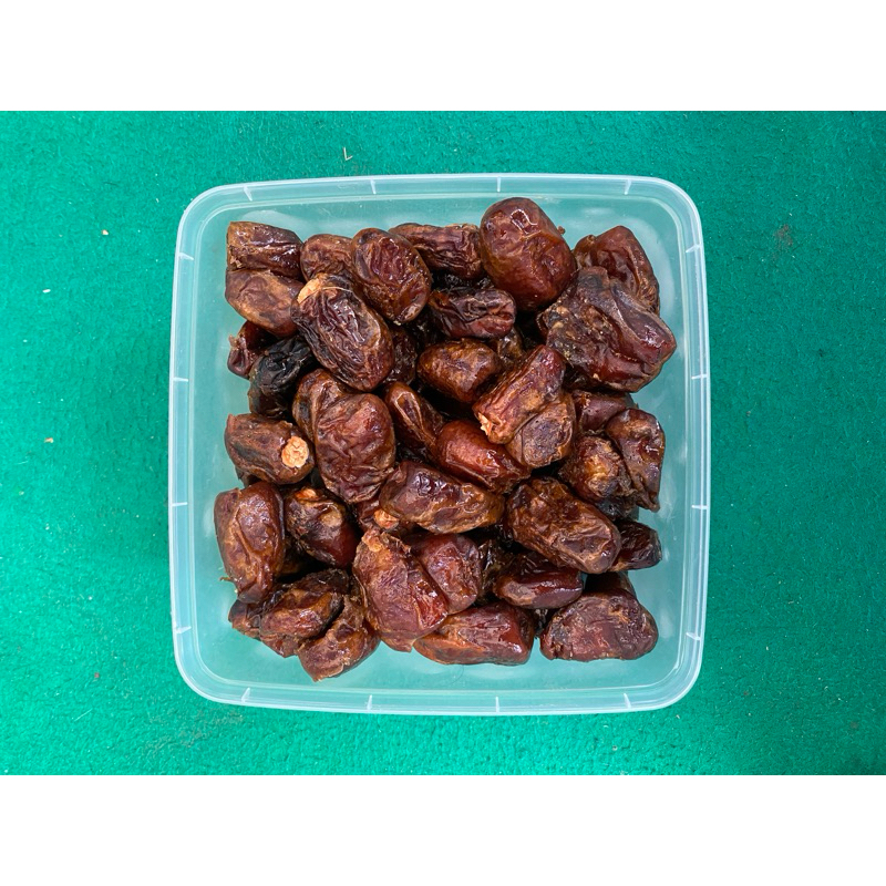 

Kurma Mesir 1 Kg