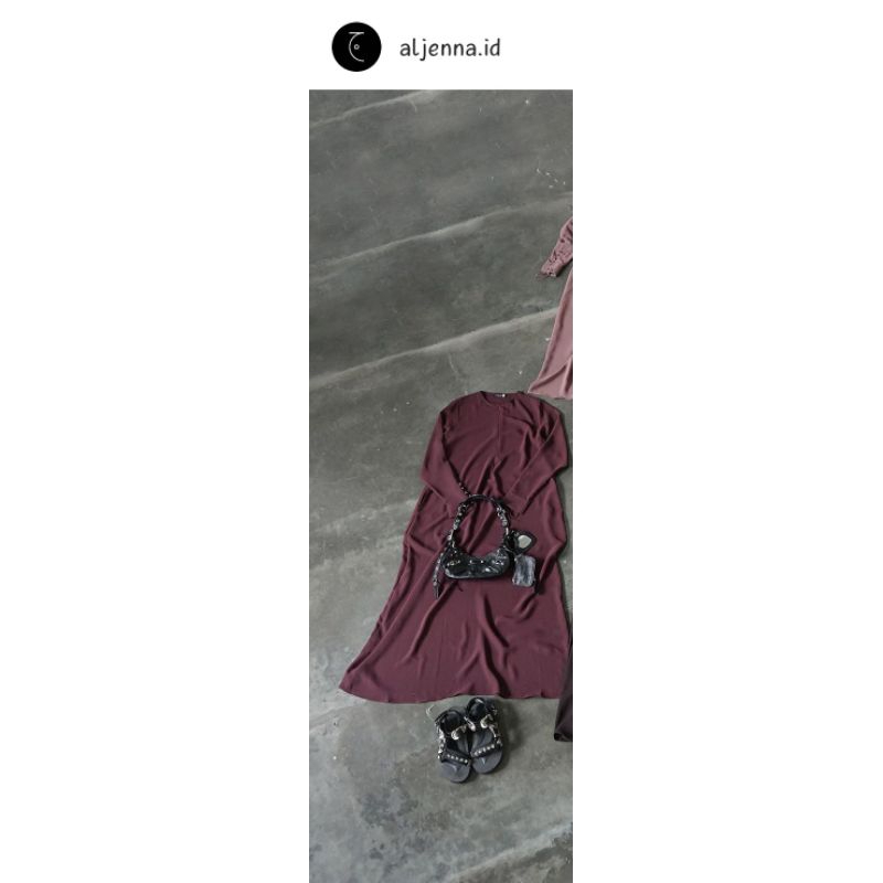 SAILA DARK MAROON MAZEN ALJENNA SIZE XL (BISA LIVE)
