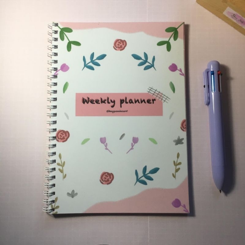 

Notebook spiral “Weekly Planner / Planning mingguan” by meganineart