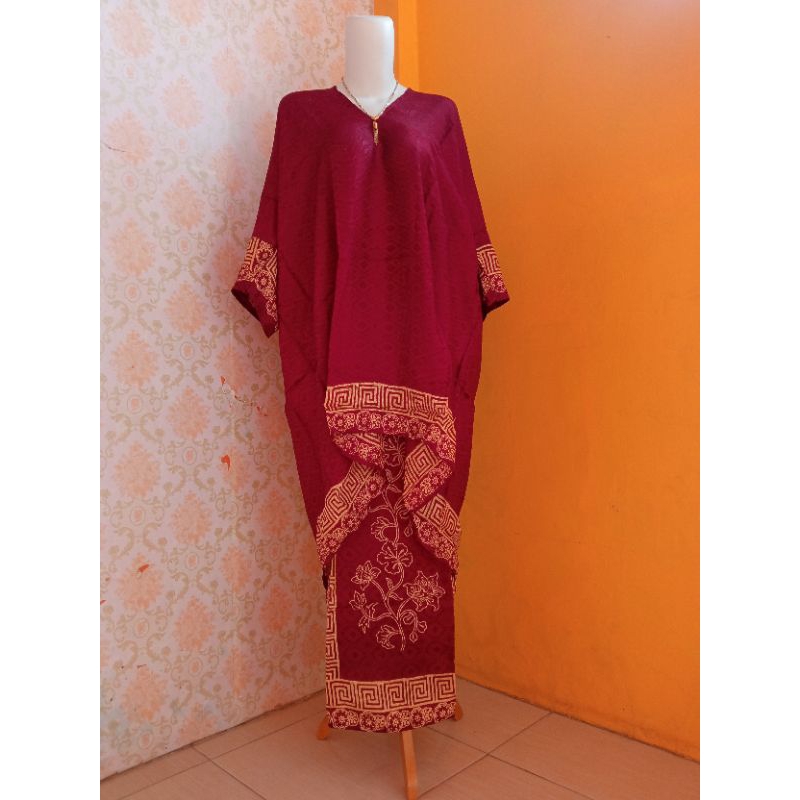 Bluse kaftan batik. set tunik aruna pangkoan. kaftan batik viscos. baju kondangan