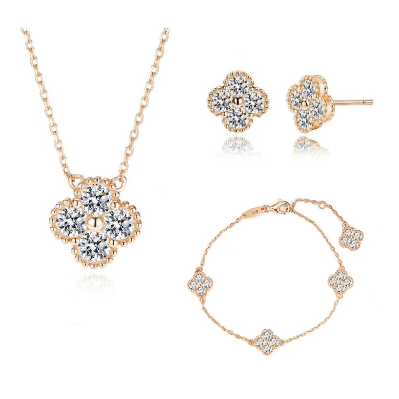 Clover small set moissanite diamond earrigs/pendant/bracelet