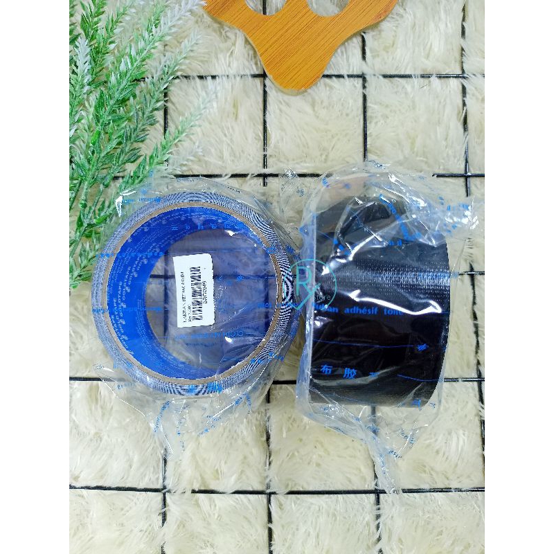 

LAKBAN HITAM GOLDTAPE 48MM TIPIS