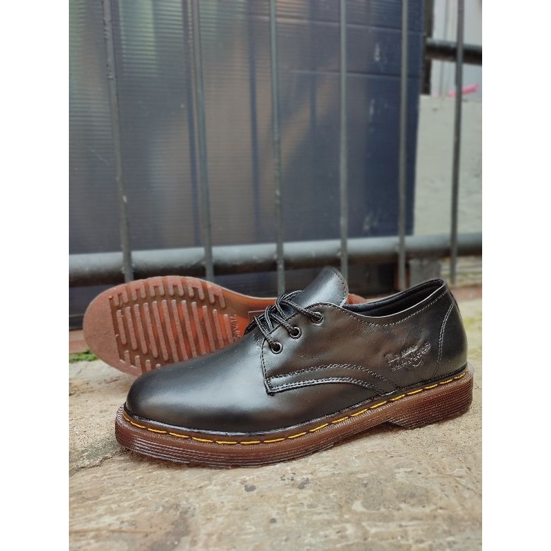 Sepatu Docmart kulit asli emboss docmart