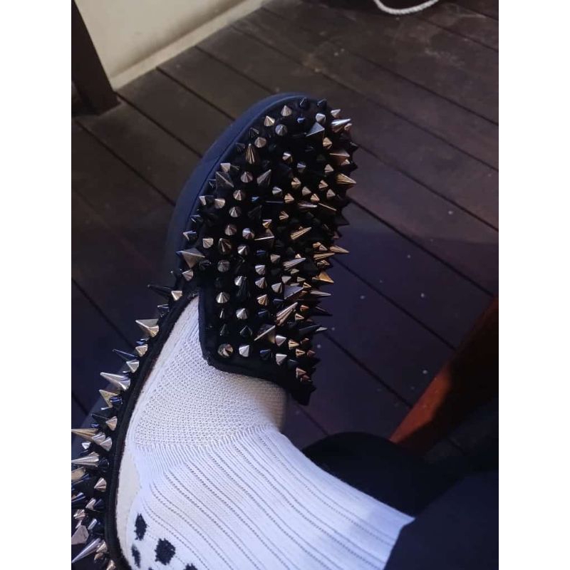 sepatu Christian louboutin Paris second